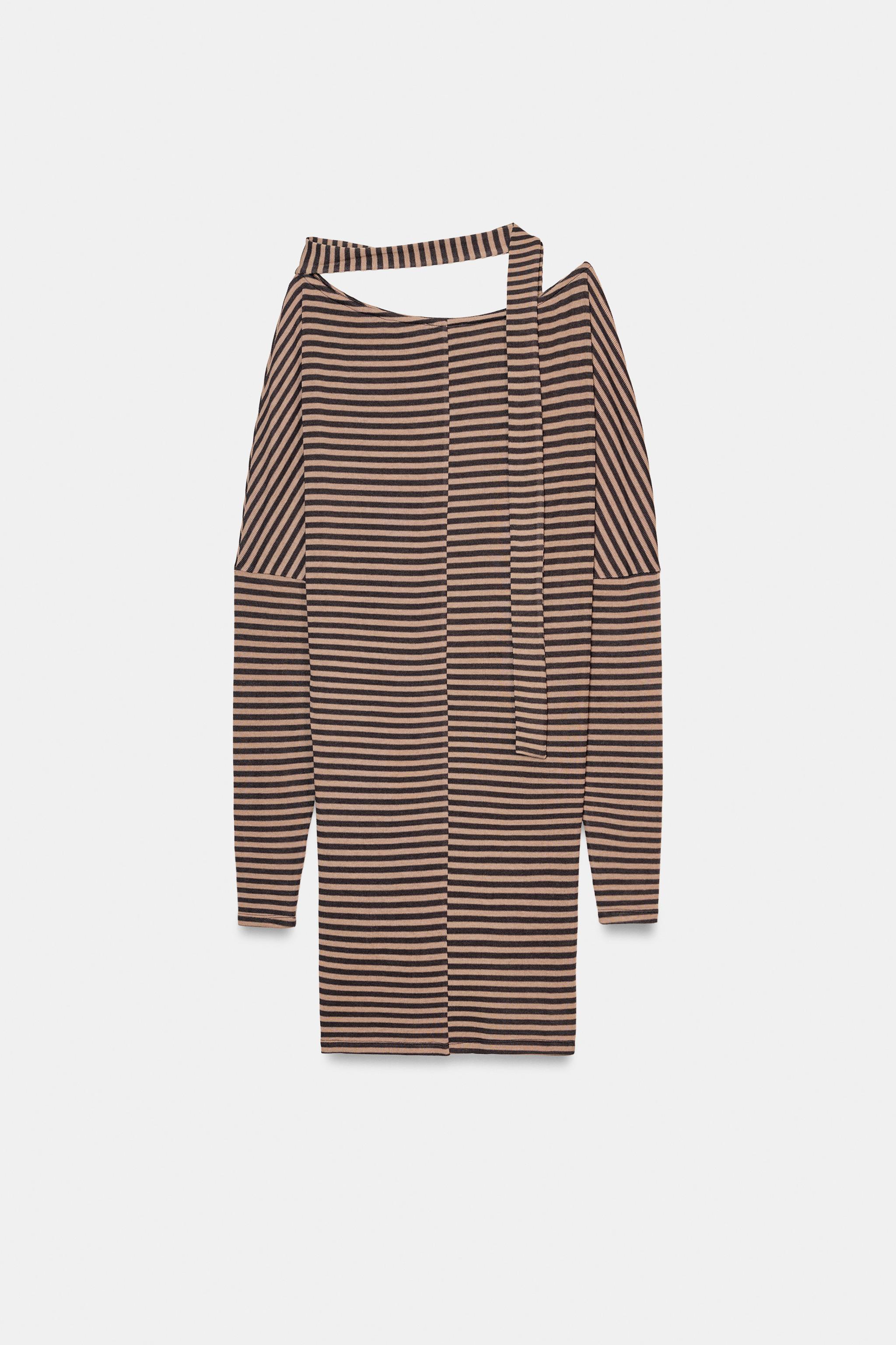 ROBE À RAYURES AVEC CEINTURE
